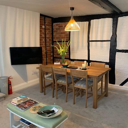 Hideaway Holiday Apartment Salisbury Exterior foto